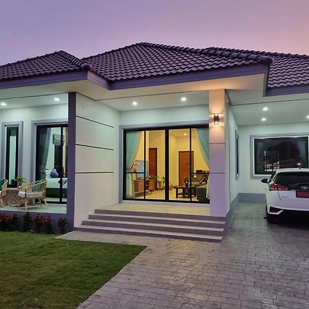 Baan Dalah Buriram Villa Екстериор снимка